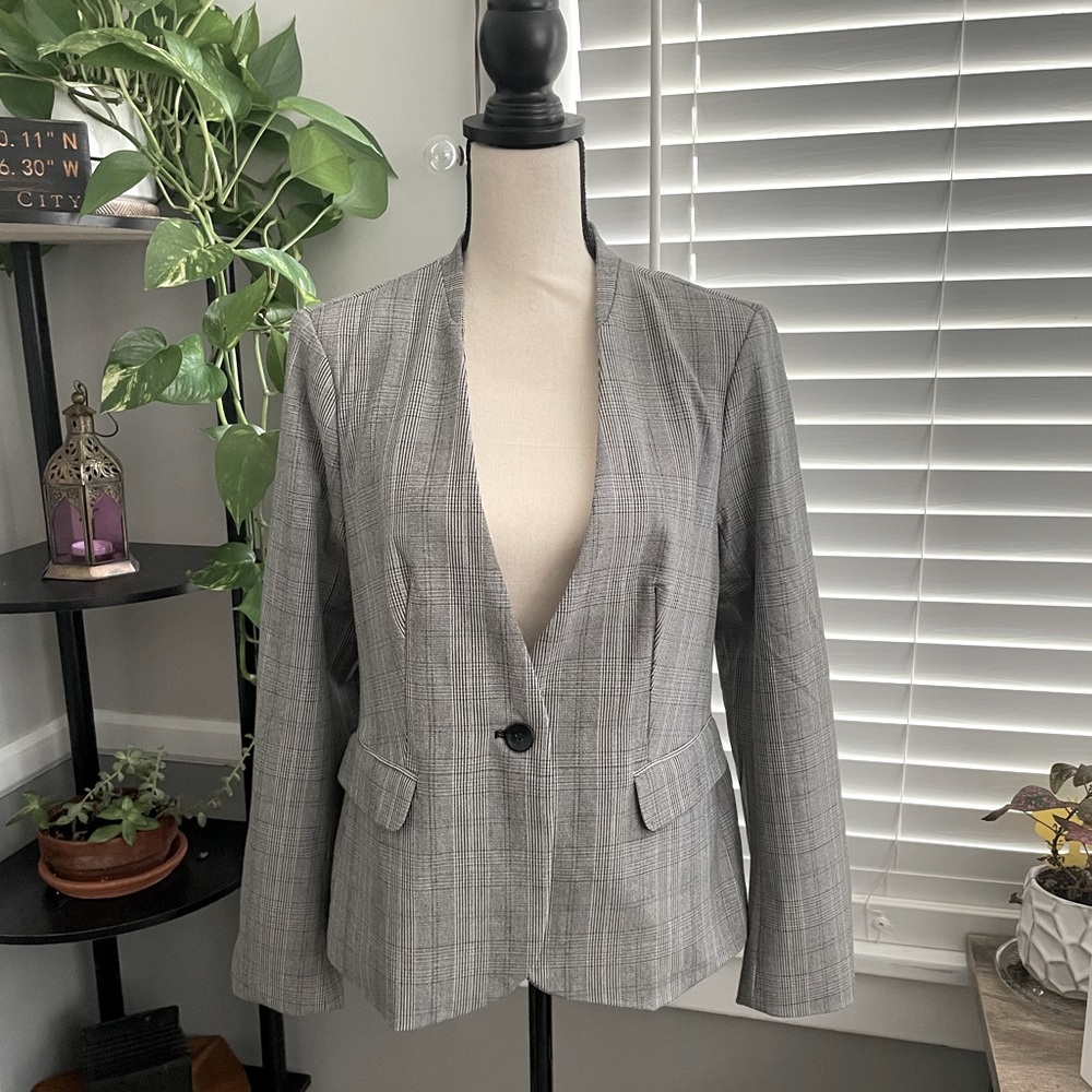 Premise Studio Collarless Gray Plaid Blazer Petite size 12P